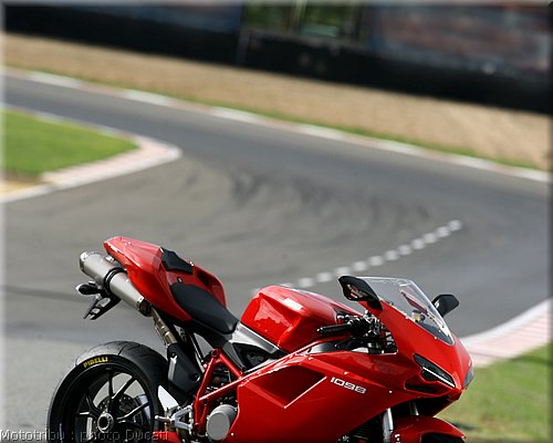 0092_ducati_1098_2008_static_056.jpg