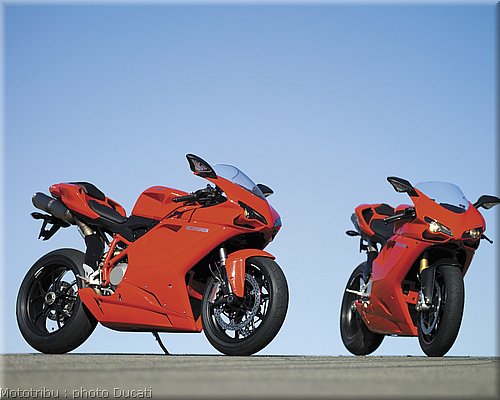 0093_ducati_1098_2008_static_057.jpg