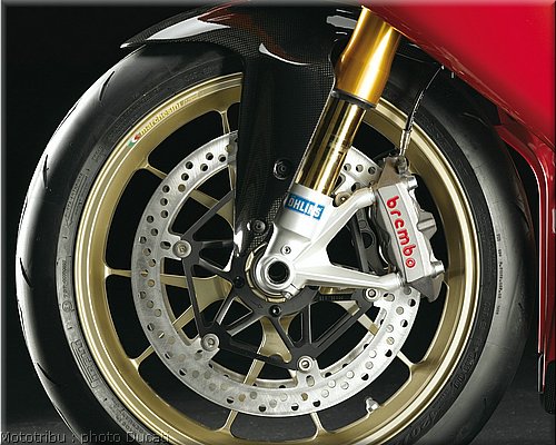 0114_ducati_1098_2008_detail_018.jpg
