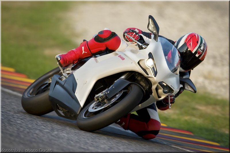 007_ducati_848_2008_action_007