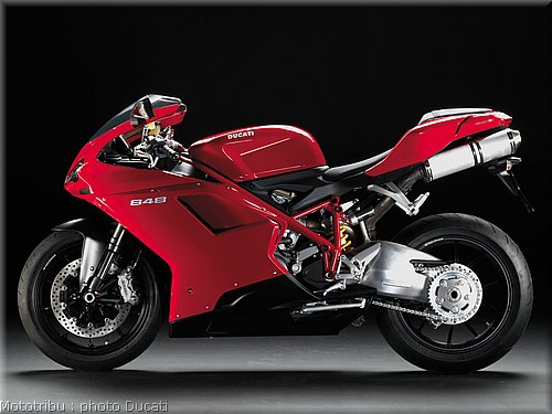 020_ducati_848_2008_static_009.jpg