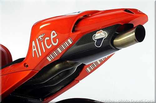 ducati-gp8-008.jpg