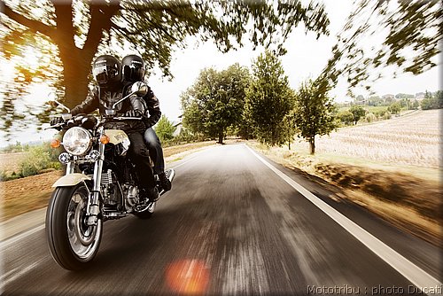 ducati_gt1000_2008_003.jpg