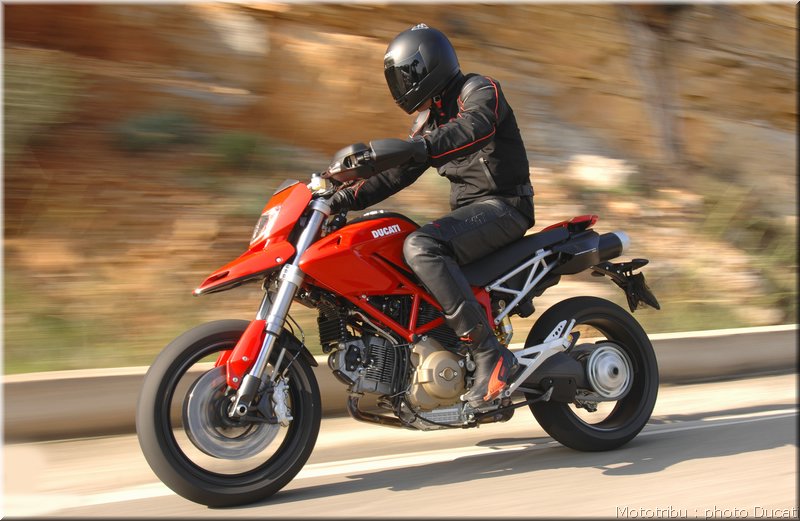 ducati_hypermotard_2008_012