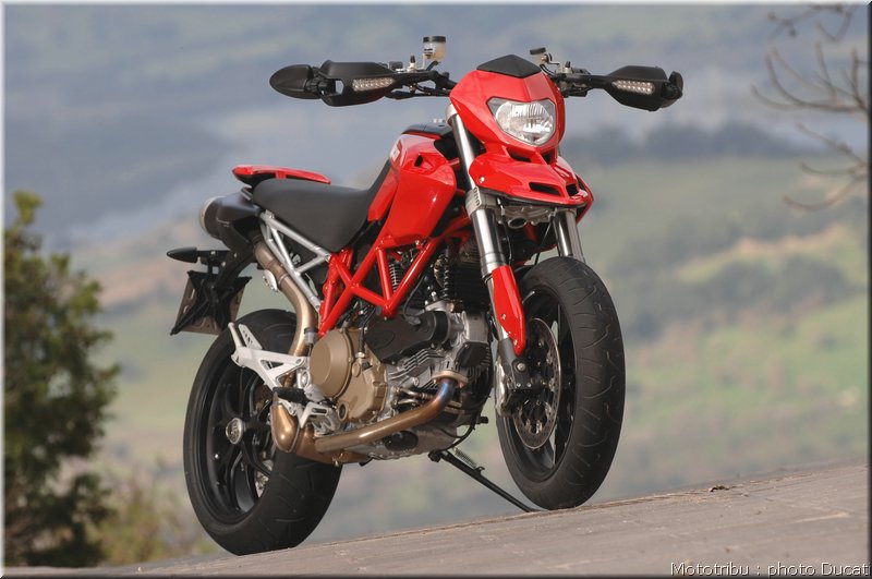 ducati_hypermotard_2008_032