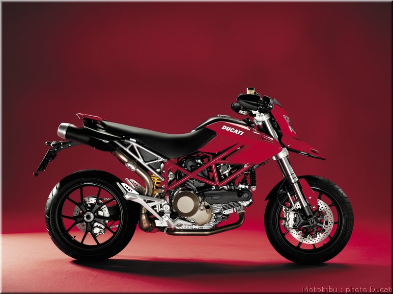 ducati_hypermotard_2008_038