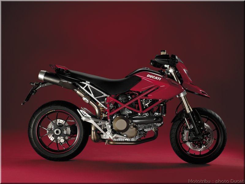 ducati_hypermotard_2008_039
