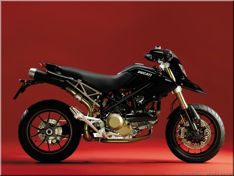 ducati_hypermotard_2008_042