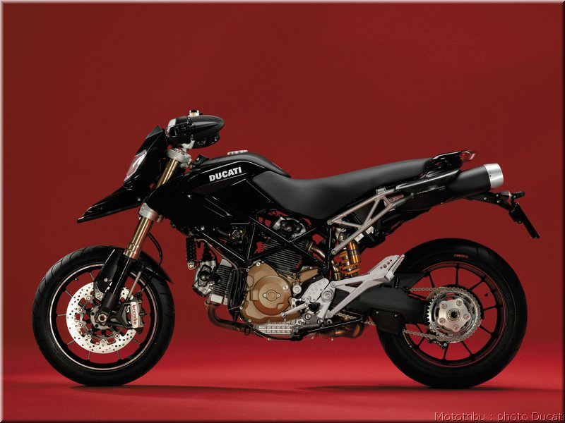 ducati_hypermotard_2008_043