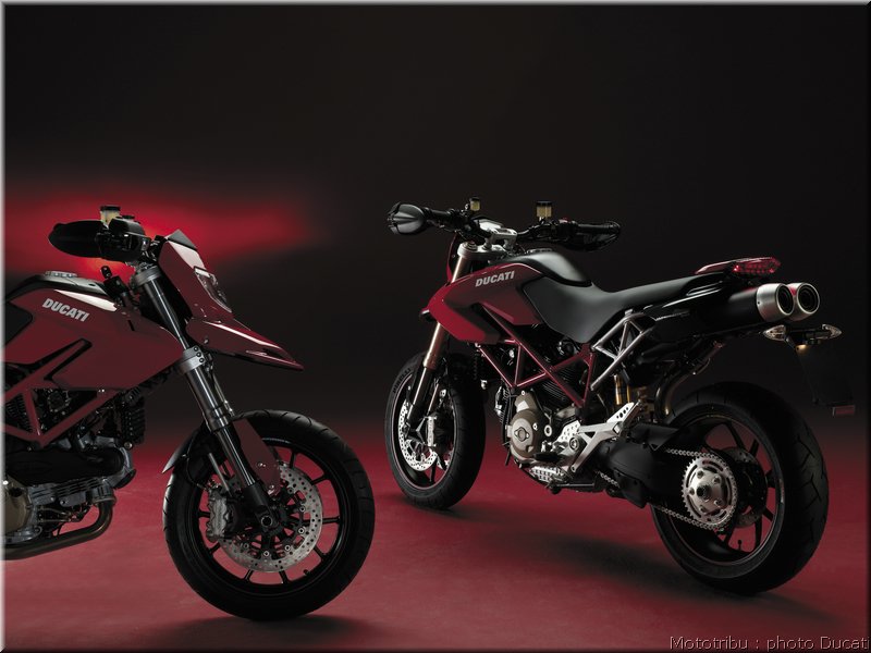 ducati_hypermotard_2008_045