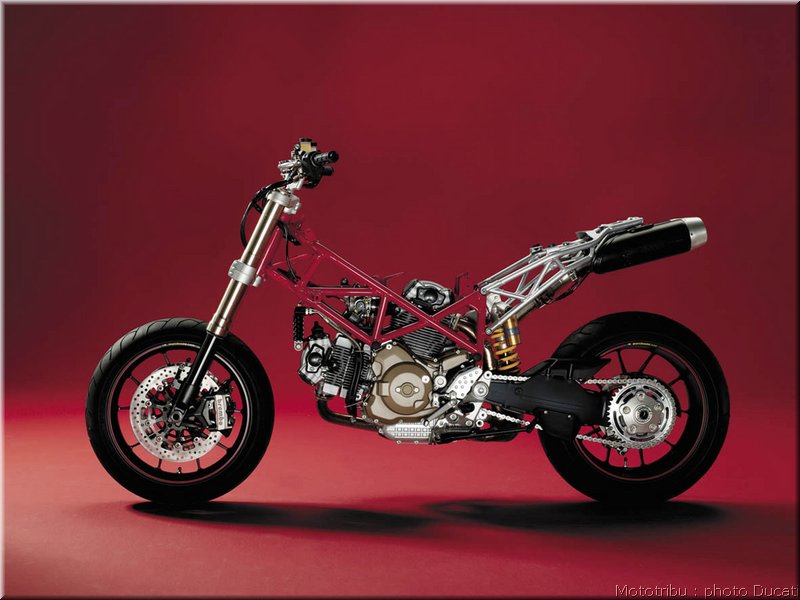 ducati_hypermotard_2008_054