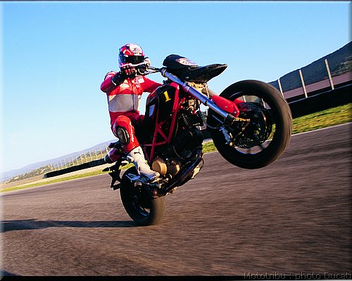 ducati_hypermotard_2008_006.jpg