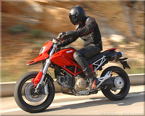 ducati_hypermotard_2008_012.jpg