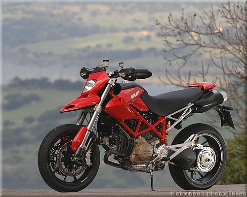 ducati_hypermotard_2008_029.jpg