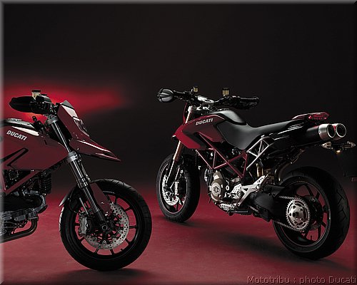 ducati_hypermotard_2008_045.jpg