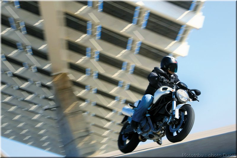 ducati_monster2008_05