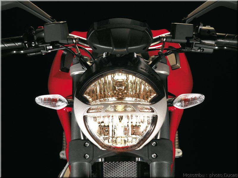 ducati_monster2008_26