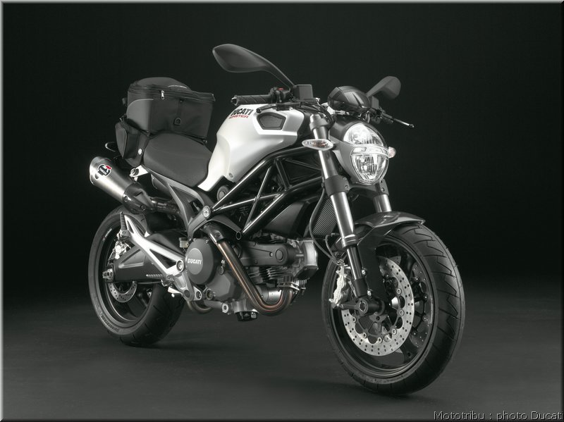 ducati_monster2008_30