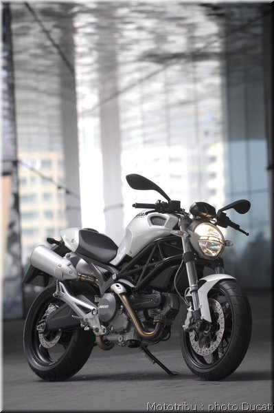 ducati_monster2008_32