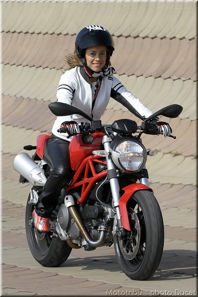 ducati_monster2008_35