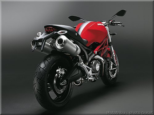 ducati_monster2008_17.jpg