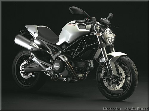 ducati_monster2008_19.jpg