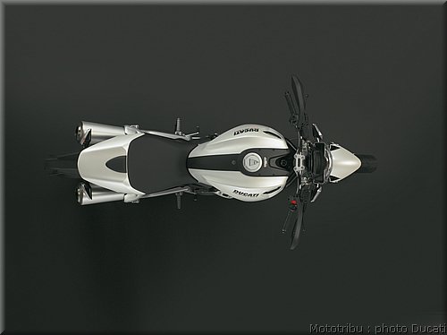 ducati_monster2008_22.jpg