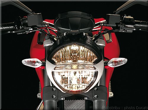 ducati_monster2008_26.jpg
