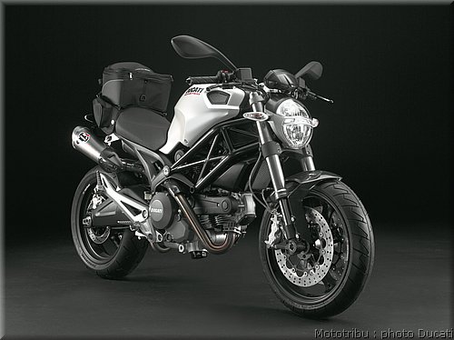ducati_monster2008_30.jpg