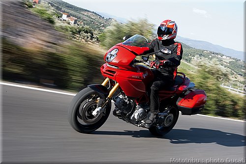 ducati_multistrada_2008_1.jpg