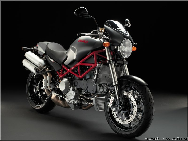 ducati_s4r_2008_1