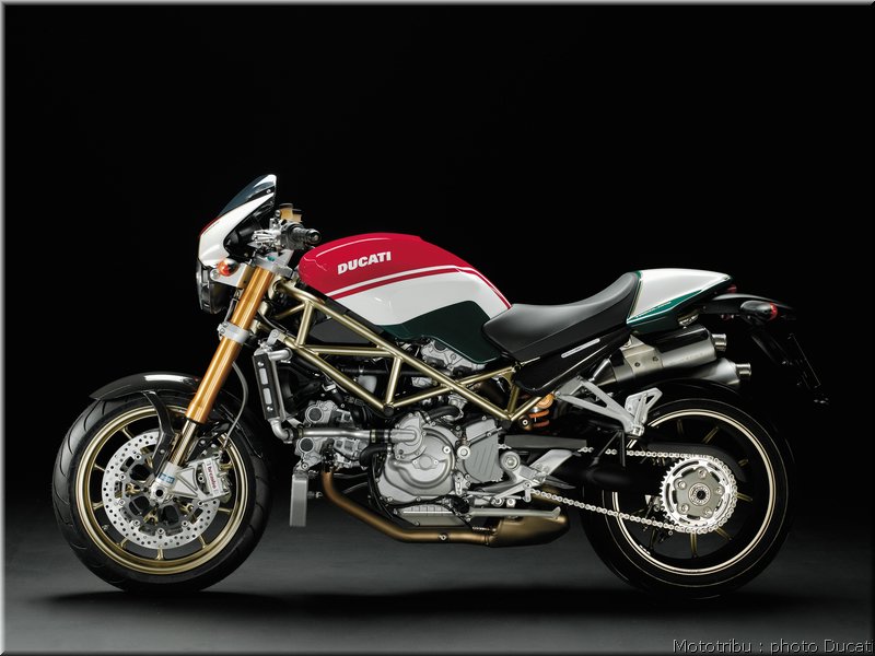 ducati_s4rs_2008_3