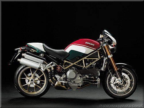 ducati_s4rs_2008_2.jpg
