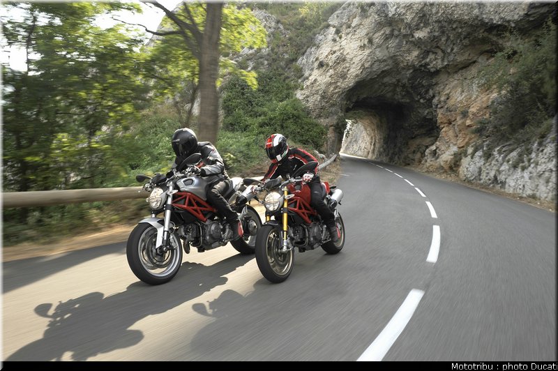 ducati_monster1100_2009_004