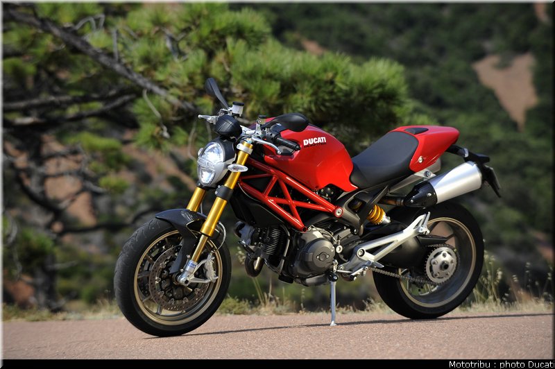 ducati_monster1100_2009_018