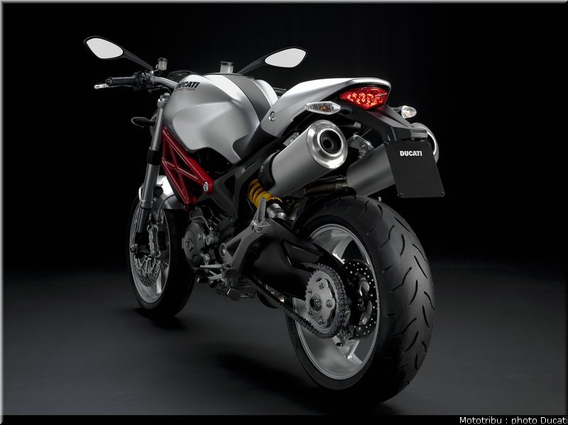 ducati_monster1100_2009_020