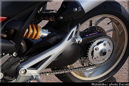 ducati_monster1100_2009_035.JPG