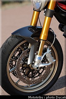 ducati_monster1100_2009_037.JPG