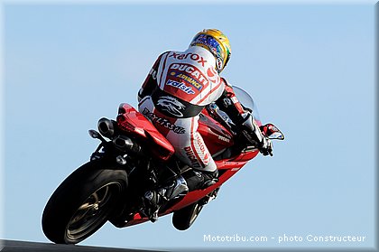 ducati_1198_1198s_2009_002.jpg