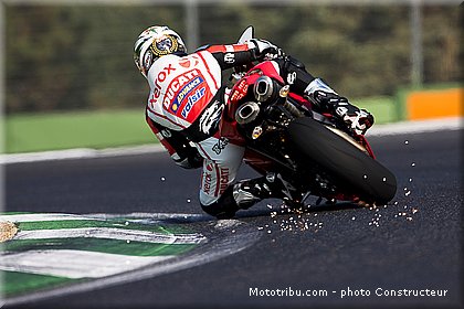 ducati_1198_1198s_2009_006.jpg