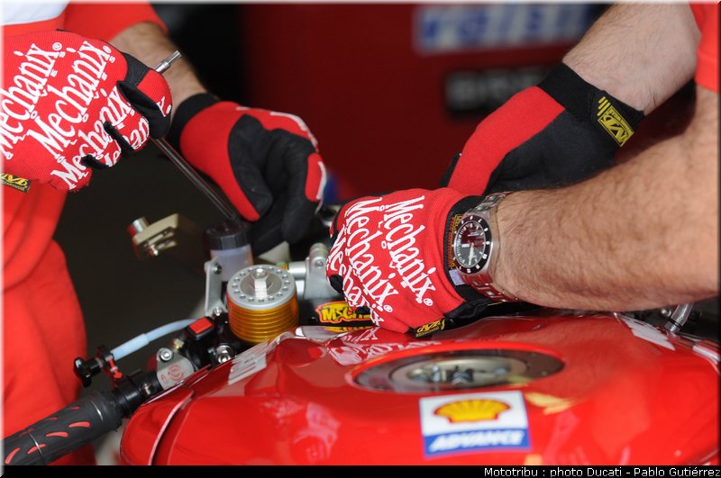 ducati_1198_sbk_2009_016