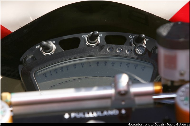 ducati_1198_sbk_2009_020