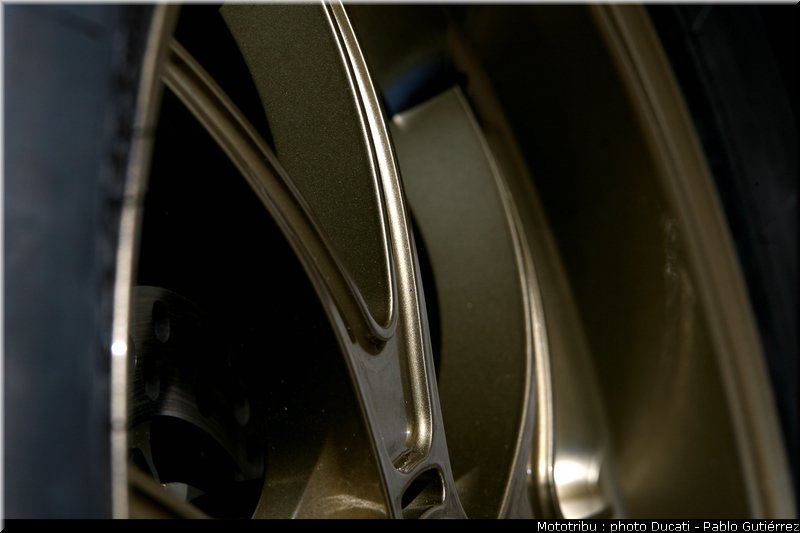 ducati_1198_sbk_2009_026
