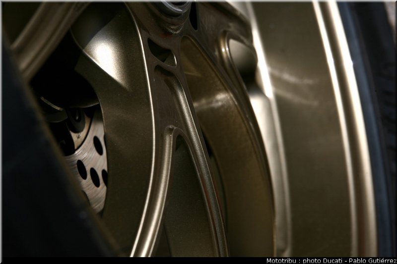 ducati_1198_sbk_2009_027