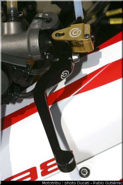 ducati_1198_sbk_2009_037