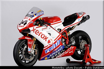 ducati_1198_sbk_2009_006.jpg