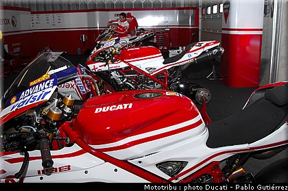 ducati_1198_sbk_2009_012.jpg