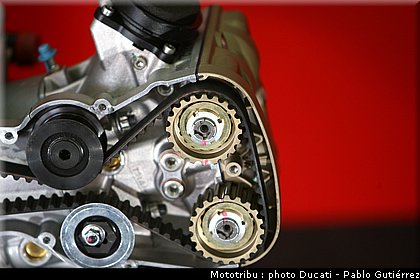 ducati_1198_sbk_2009_046.jpg