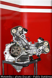 ducati_1198_sbk_2009_047.jpg