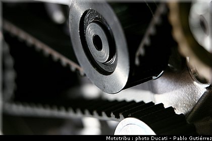 ducati_1198_sbk_2009_055.jpg